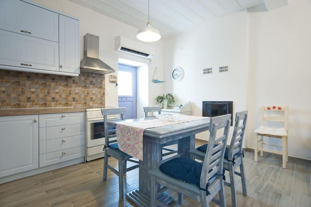 Locrihouse-Stylish Comfortable Home In Galaxídhion 外观 照片